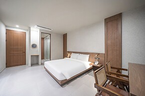 Giant Hotel