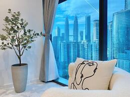 Eaton Residences KLCC SkyPool Sunset