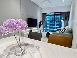 Eaton Residences KLCC SkyPool Sunset