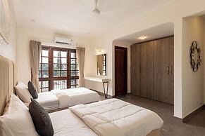 Amber Apartment 103 by Stayjade