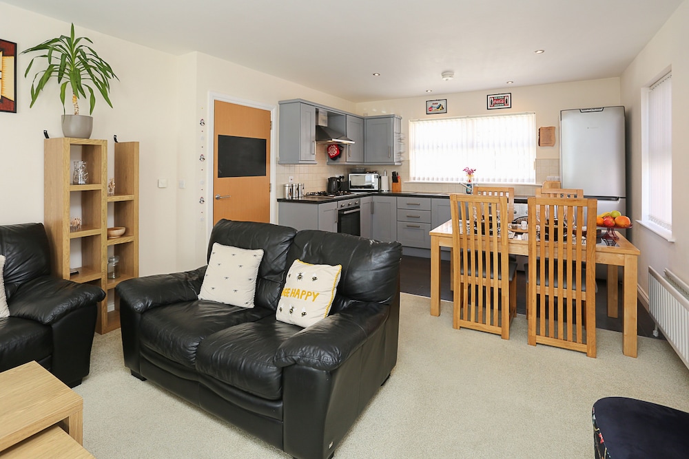 3Bed/2Bath Duplex Apartment - Pure Bliss Belfast
