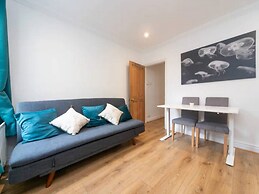 Charming Period Home Near Surbiton With Garden