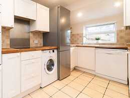 Charming Period Home Near Surbiton With Garden