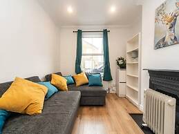 Charming Period Home Near Surbiton With Garden