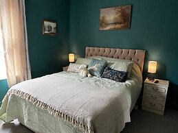 Robin’S Hollow: 2Bd Home Near Wrexham Afc