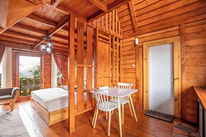 Diamond Cabin House