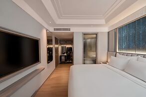 La Siesta Premium Lakeside