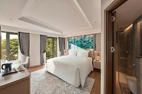 La Siesta Premium Lakeside