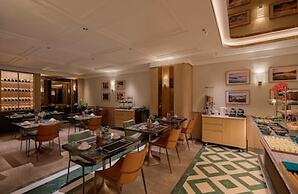 La Siesta Premium Lakeside