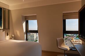 La Siesta Premium Lakeside