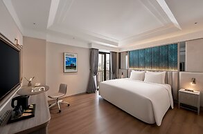 La Siesta Premium Lakeside