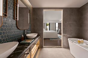 La Siesta Premium Lakeside