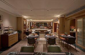 La Siesta Premium Lakeside