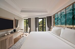 La Siesta Premium Lakeside