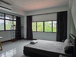 SRINN House Bangkok