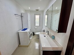 Siam Royal View Beachfront Villa by PSR