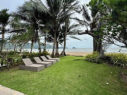 Siam Royal View Beachfront Villa by PSR