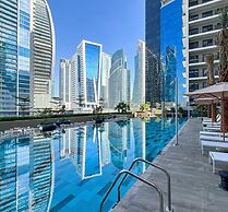 Keyrock Living - 1BR with Lake View