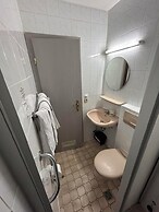 2-Rent Group Hostel Rooms AUB162
