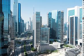 KeyRock Living - Dubai Skyline