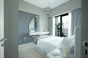 KeyRock Living - Dubai Skyline