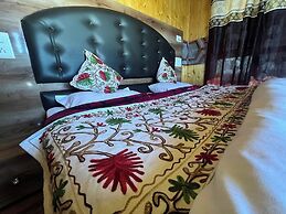 Hotel Lidroo Heights