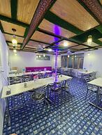 Hotel Lidroo Heights