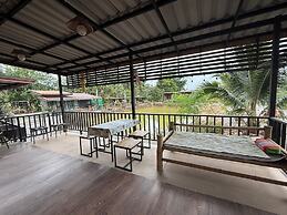 Hug Wang Homestay