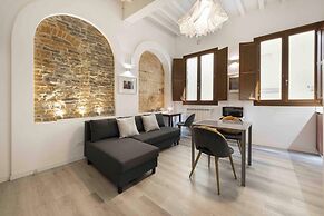 Deluxe Pitti Suites by MMega