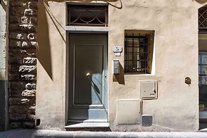 Deluxe Pitti Suites by MMega
