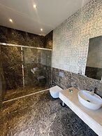 Arena Apartments & Villas Guba
