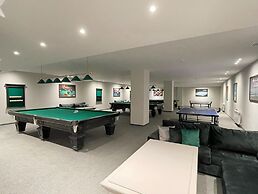 Arena Apartments & Villas Guba