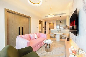 KeyRock Living - Golf Gate Apartment