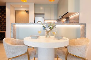 KeyRock Living - Golf Gate Apartment