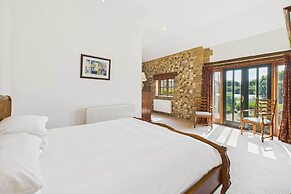 Host Stay The Old Foundry
