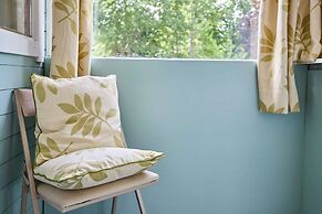 Host Stay Shepherd s Hut