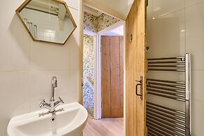 Host Stay Old Stone Cottage