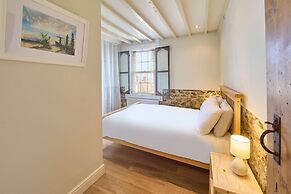 Host Stay Old Stone Cottage