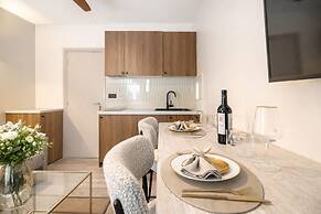 1601 Dumont