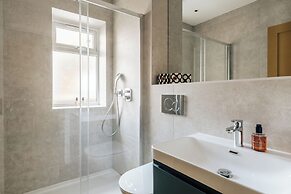Hermes Hotel by Nestor