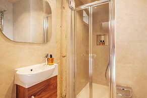 Hermes Hotel by Nestor