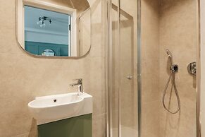 Hermes Hotel by Nestor