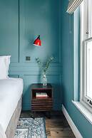 Hermes Hotel by Nestor