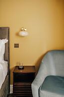 Hermes Hotel by Nestor