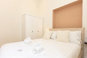 Rental in Rome Mellini View Apartment