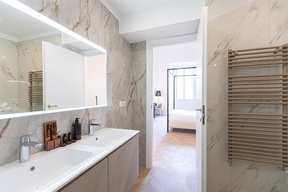 Rental in Rome Mellini View Apartment