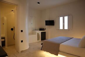 Santozen Suites