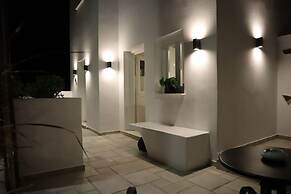 Santozen Suites