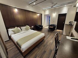 R D HOTELS HSR