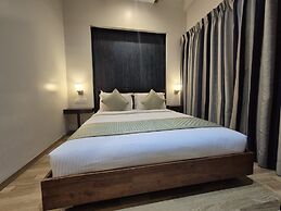 R D HOTELS HSR